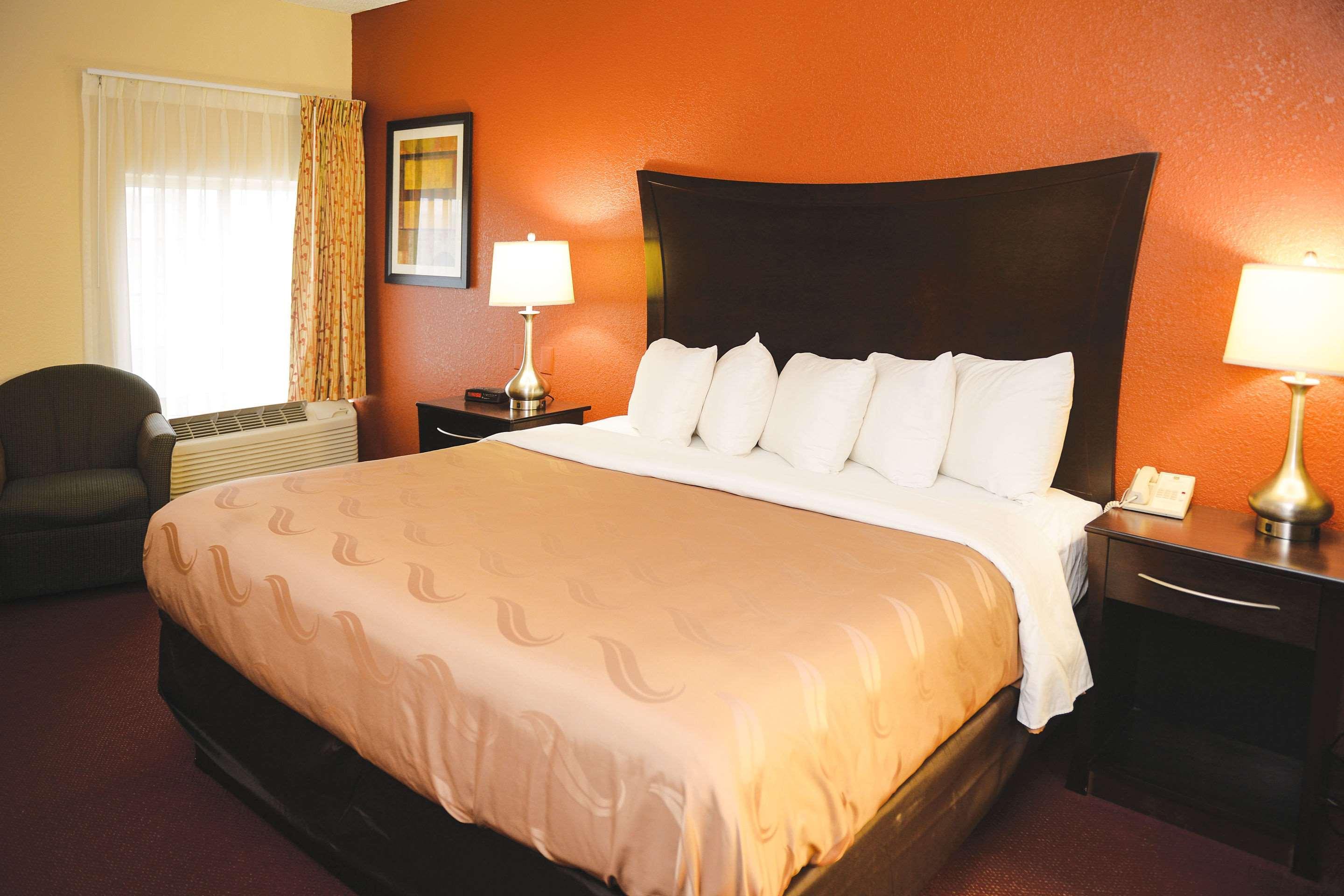 Quality Inn & Suites Ames Conference Center Near Isu Campus Luaran gambar