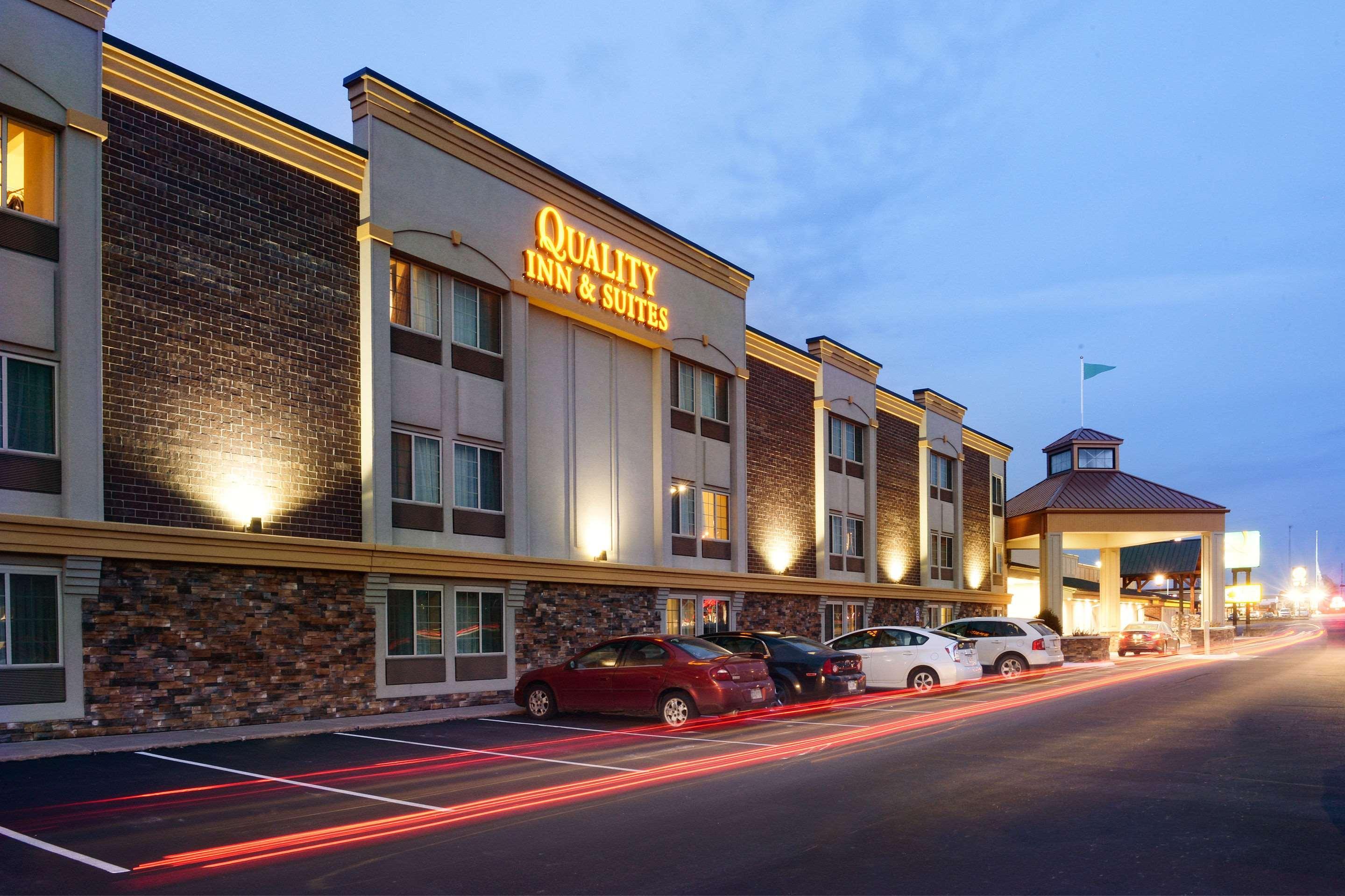Quality Inn & Suites Ames Conference Center Near Isu Campus Luaran gambar