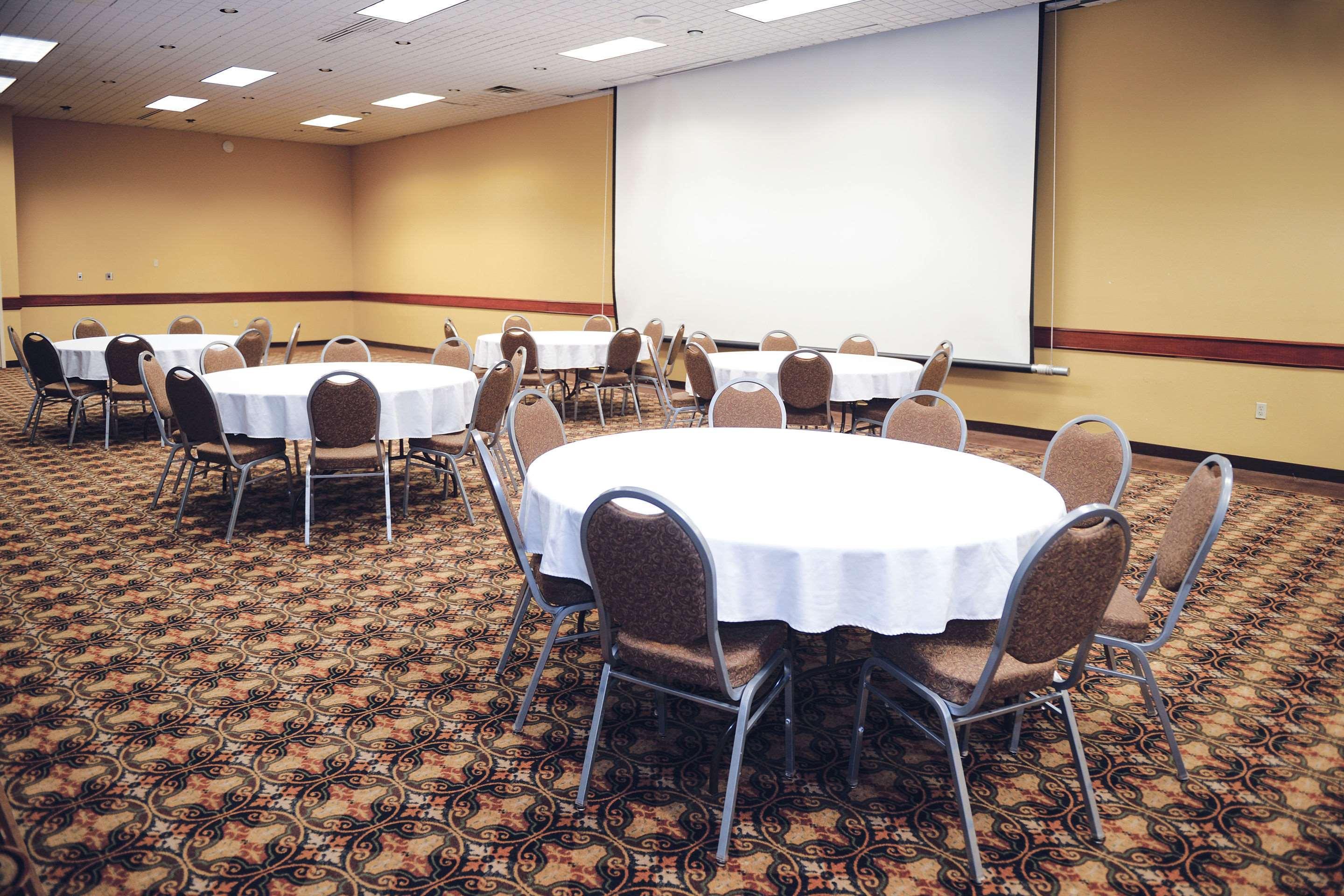 Quality Inn & Suites Ames Conference Center Near Isu Campus Luaran gambar
