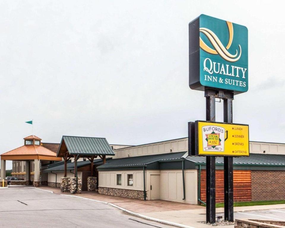 Quality Inn & Suites Ames Conference Center Near Isu Campus Luaran gambar