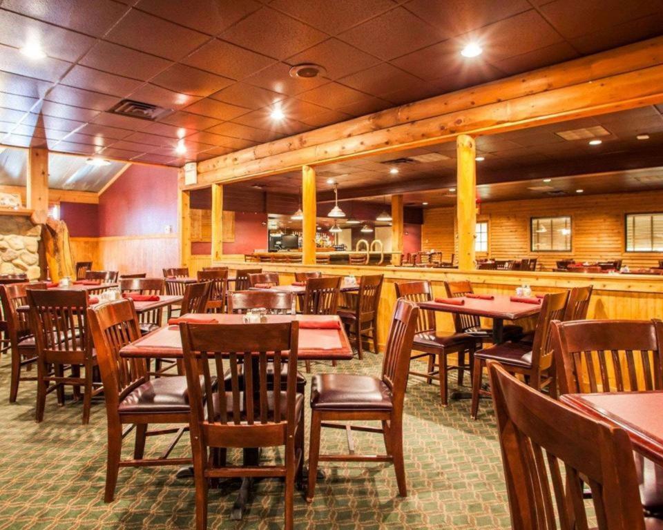 Quality Inn & Suites Ames Conference Center Near Isu Campus Luaran gambar