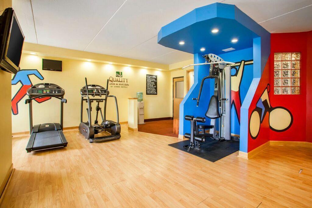Quality Inn & Suites Ames Conference Center Near Isu Campus Luaran gambar