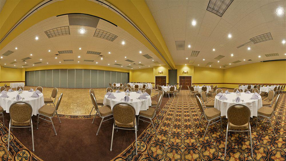 Quality Inn & Suites Ames Conference Center Near Isu Campus Luaran gambar