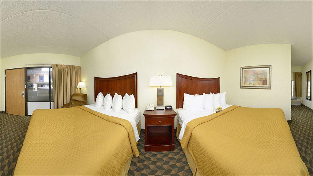 Quality Inn & Suites Ames Conference Center Near Isu Campus Luaran gambar